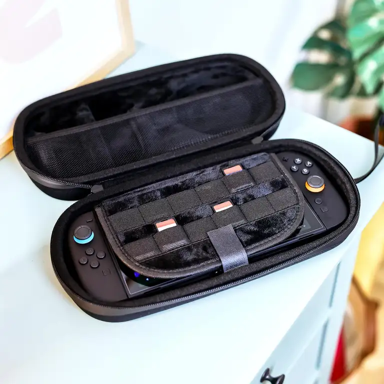 Stealth Nintendo Switch 2 Reise-Hardcase mit 2 Controllern