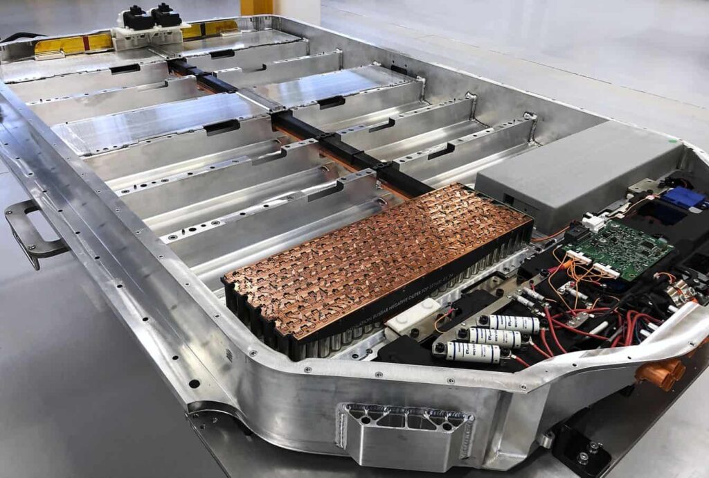 Antriebseinheit und Batteriepaket des Dyson-Elektroautos