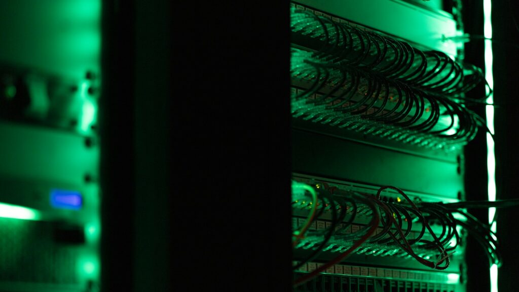 CISA warnt vor aktiven Angriffen auf drei Sicherheitslücken im Linux-Kernel