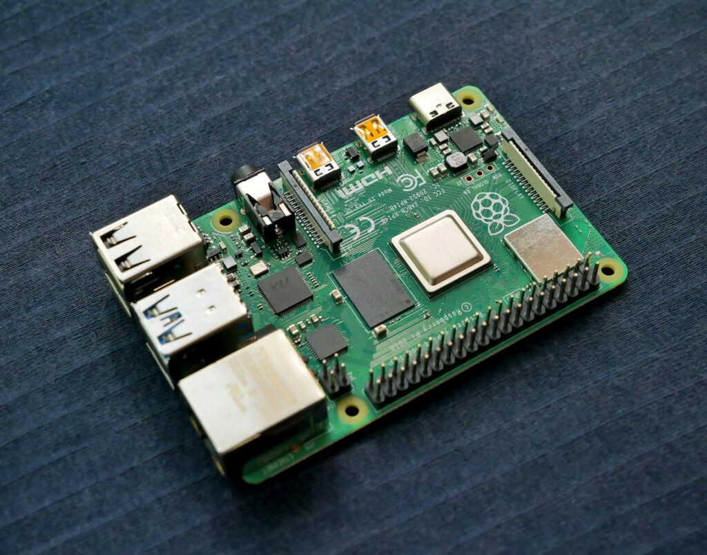 Raspberry Pi OS: Neuer Desktop bringt modernes Dock und spart Arbeitsspeicher