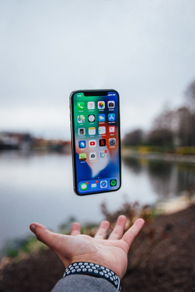 Smartphone in der Hand